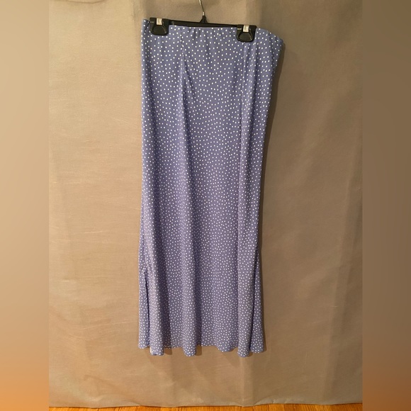 Maxi light blue polka dot skirt with slide slits - Picture 5 of 6